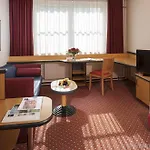 Dorint Airport-hotel Berlin-tegel 호텔