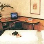 호텔 Dorint Airport-hotel Berlin-tegel 3*