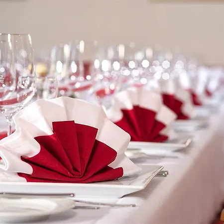 Dorint Airport-hotel Berlin-tegel 3*