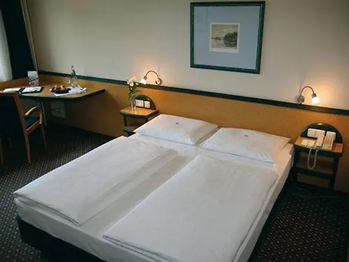 Dorint Airport-hotel Berlin-tegel ホテル ベルリン