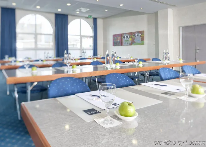 Dorint Airport-hotel Berlin-tegel 3*