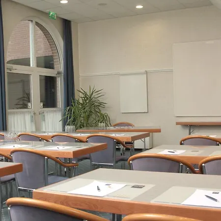 Dorint Airport-hotel Berlin-tegel 3*